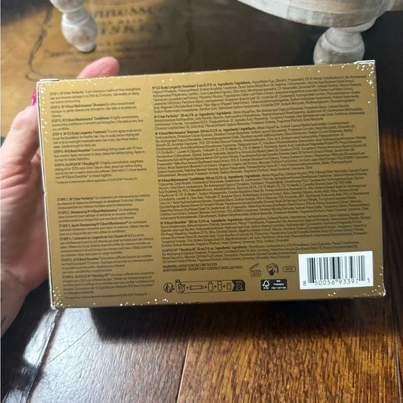 OLAPLEX Full-On Shine Set with Gold and White Packaging (New) - Picture 7 of 16